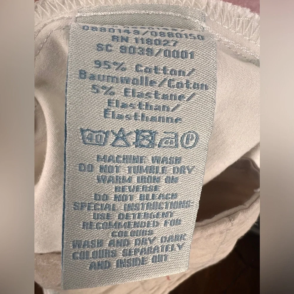 EUC Boden White Chino Shorts - Picture 10 of 10